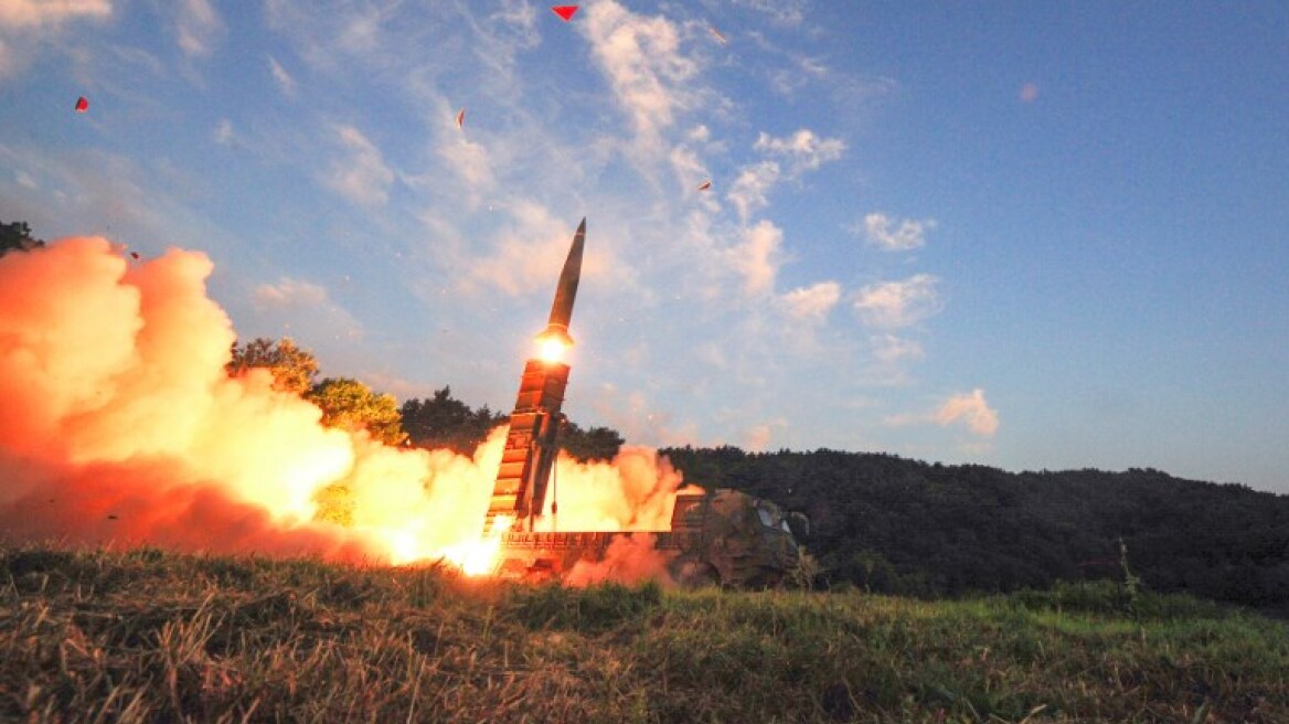 Η Νότια Κορέα βομβάρδισε εικονικά το πεδίο δοκιμών της Πιονγιάνγκ