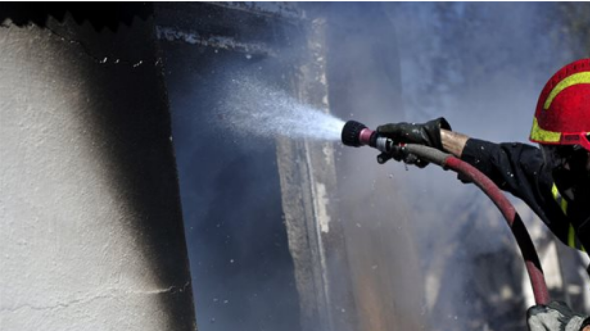 Κρήτη: Έβαλε φωτιά στο σπίτι μετά από καβγά με τη μάνα του