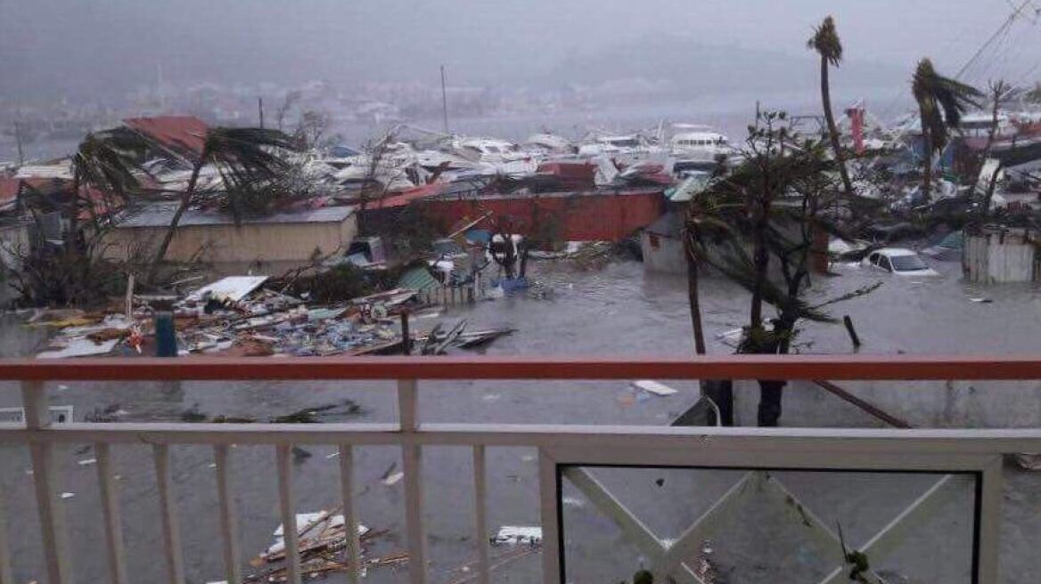 Βίντεο:  Απίστευτες εικόνες από το σαρωτικό πέρασμα του τυφώνα «Ίρμα»