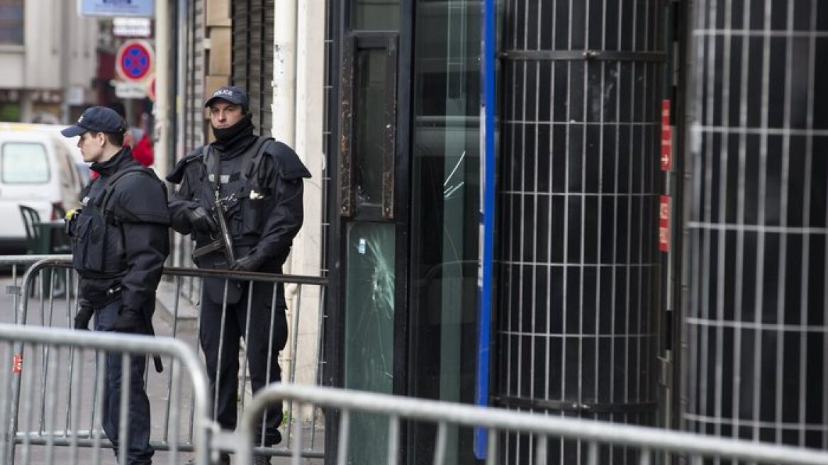 Παρίσι: Εκρηκτικά βρήκε η αστυνομία μετά από επιδρομή σε διαμέρισμα