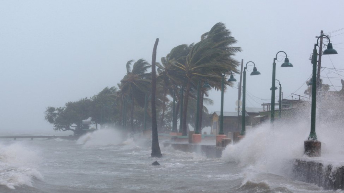 «Ιρμα-γεδδών»: Ο τυφώνας ισοπέδωσε δύο νησιά της Καραϊβικής - Οχτώ οι νεκροί