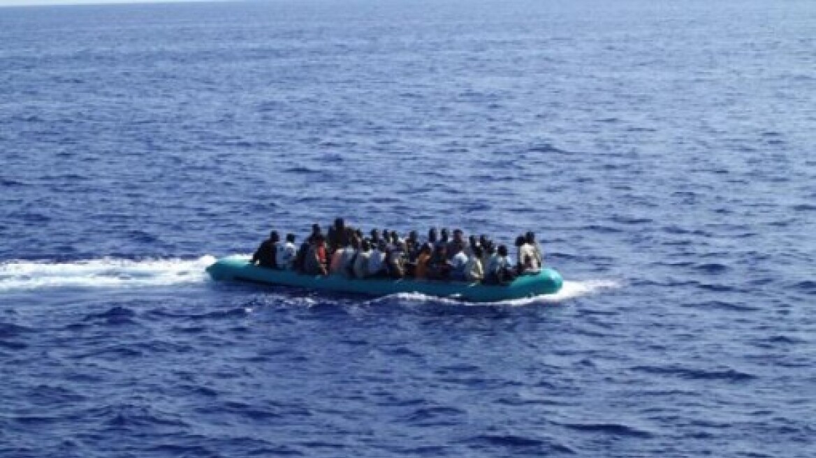 Επί ποδός στο λιμάνι του Ηρακλείου για νέο πλοίο με μετανάστες