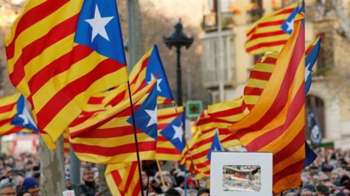 Φρένο στο δημοψήφισμα για την απόσχιση της Καταλονίας από το Συνταγματικό Δικαστήριο της Ισπανίας