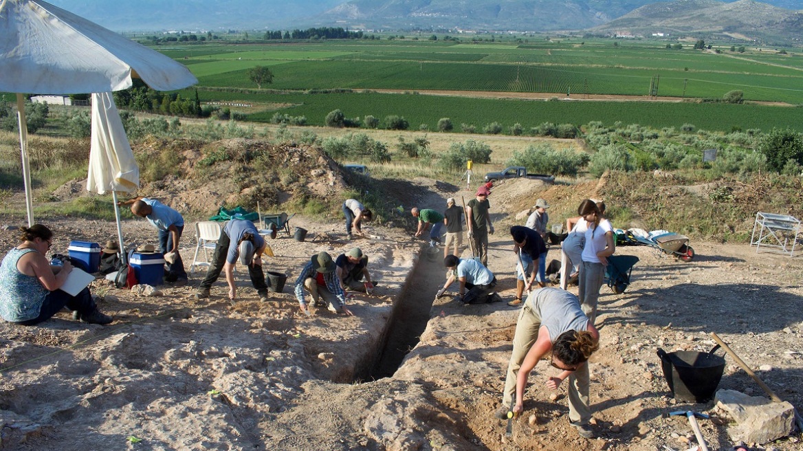 Βρέθηκε μνημειώδης μυκηναϊκός τάφος του 14ου αιώνα πΧ στον Ορχομενό 