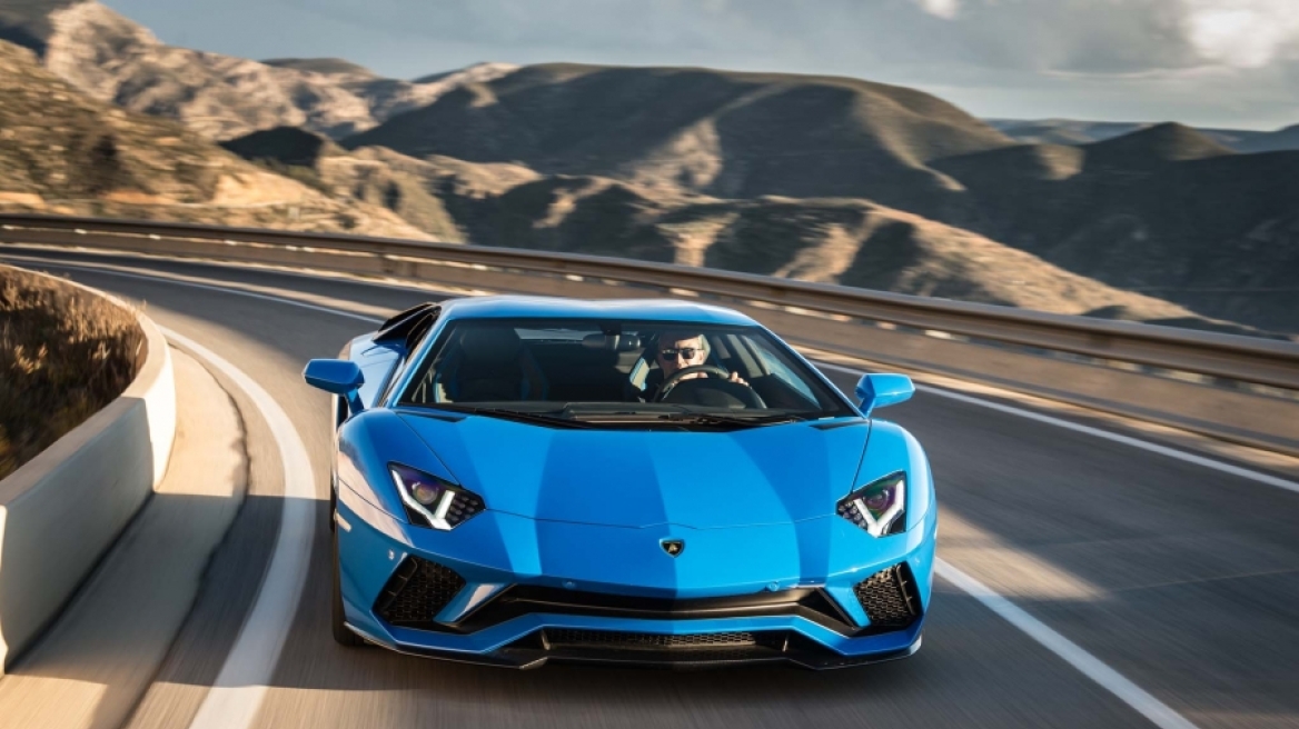 Θαυμάστε τη νέα Lamborghini Aventador S (ΒΙΝΤΕΟ)