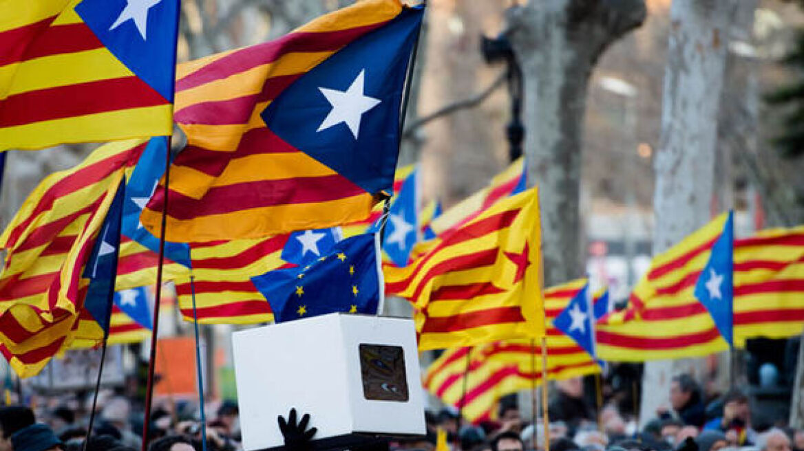 Ποινική έρευνα εναντίον 700 δημάρχων στην Καταλονία διέταξε ο Γενικός Εισαγγελέας της Ισπανίας