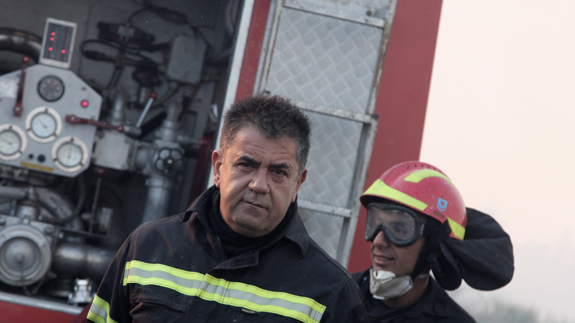 Θεσσαλονίκη: Φωτιά σε πιλοτή πολυκατοικίας - Εξετάζεται το ενδεχόμενο εμπρησμού