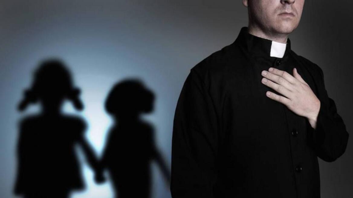 Πρώην ιερέας αποκαλύπτει: Η υποχρεωτική αγαμία των καθολικών φταίει για την κακοποίηση παιδιών
