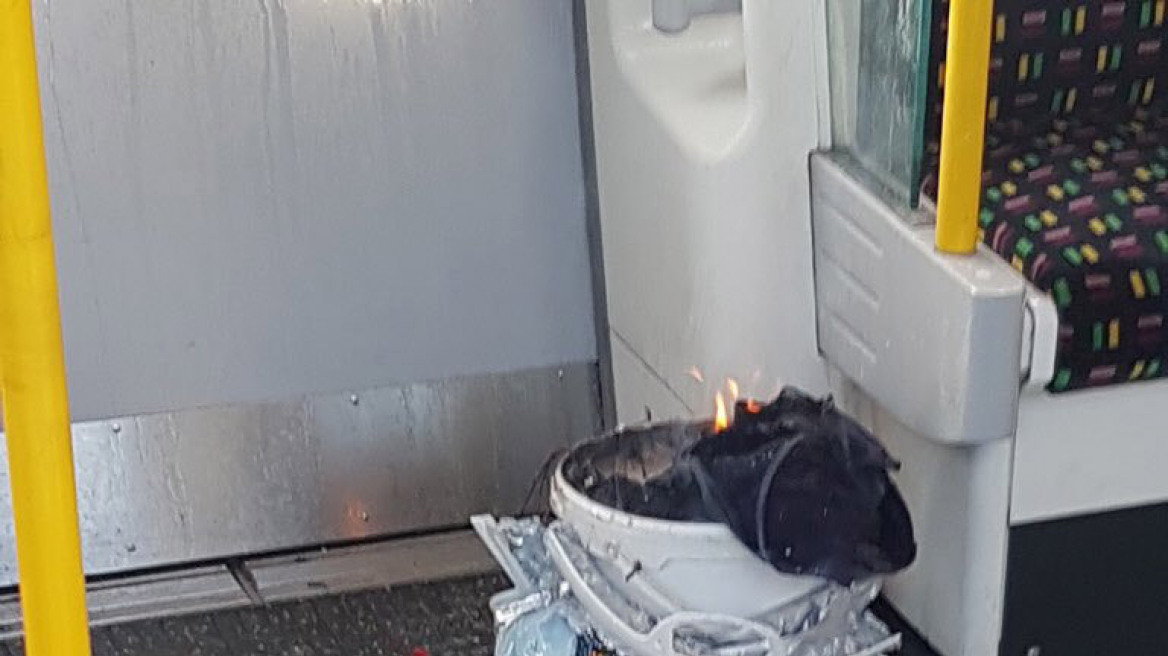 Τρομοκρατική επίθεση η έκρηξη σε τρένο του μετρό του Λονδίνου - 18 τραυματίες