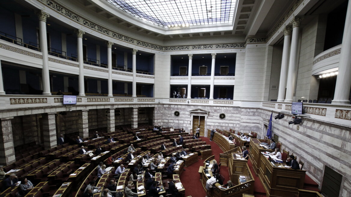 Στη Βουλή ο φάκελος με τις καταγγελίες του ισοβίτη Γιαννουσάκη για τον Πάνο Καμμένο