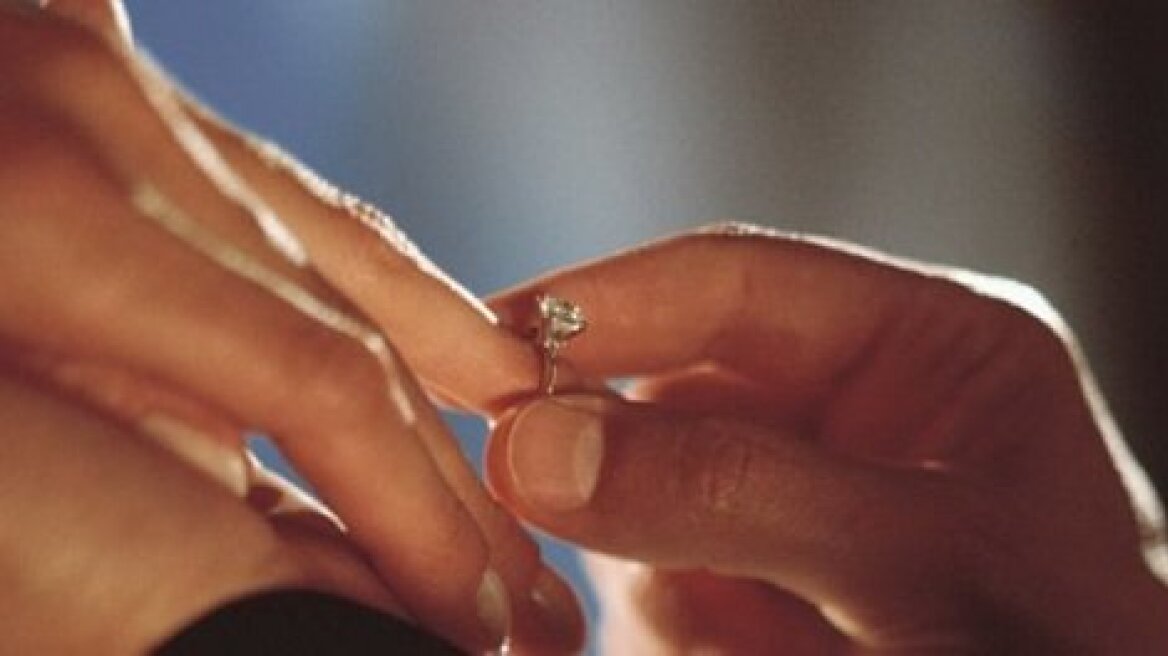 Πρόταση γάμου on air: «Τα παρατάω όλα, θέλεις να με παντρευτείς;»
