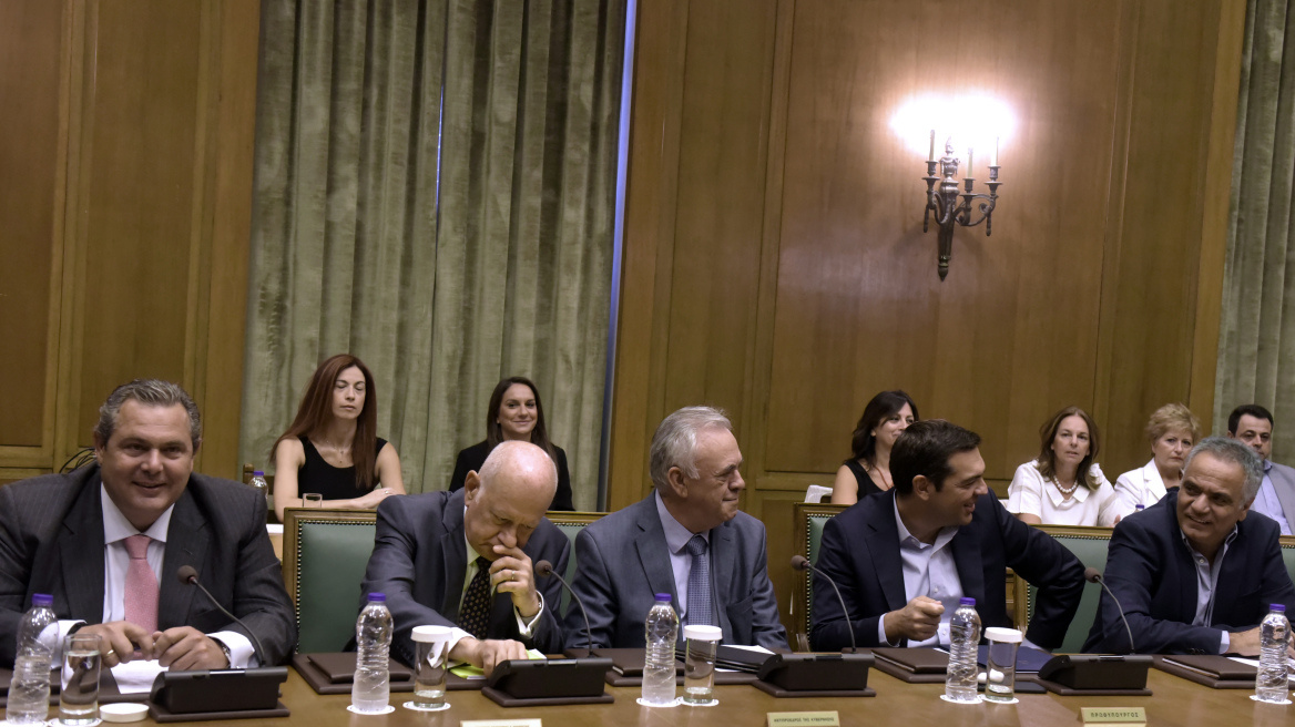 Σήμερα το υπουργικό: Ο… Σαρωνικός επισπεύδει τις πρωτοβουλίες Τσίπρα  