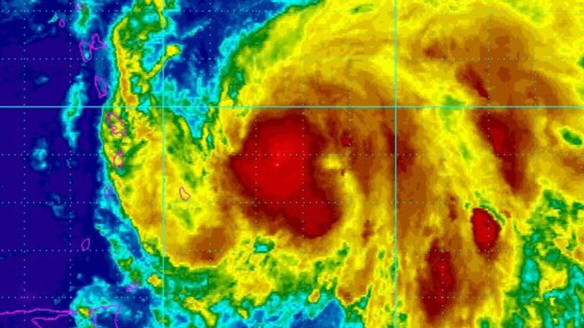 ΗΠΑ: Ο κυκλώνας «Μαρία» ενισχύθηκε στην κατηγορία 5 