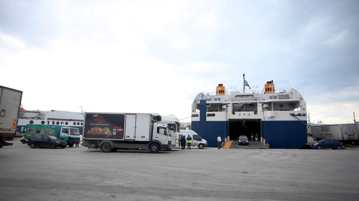 Τραγικός θάνατος 42χρονου οδηγού φορτηγού στο λιμάνι του Πειραιά
