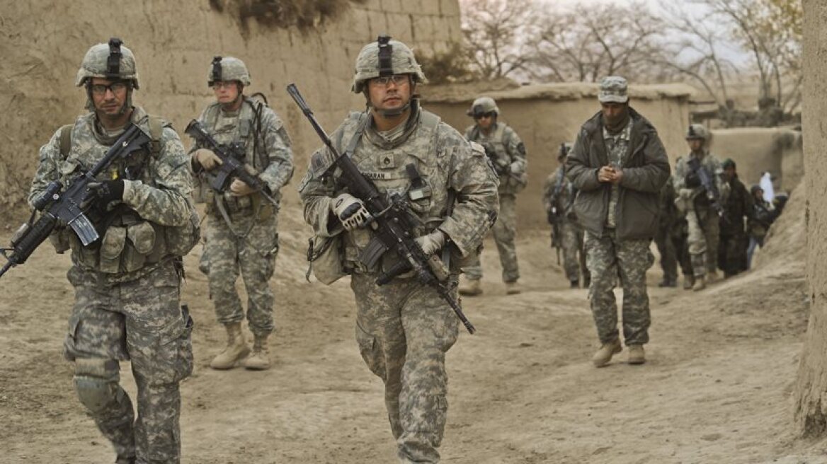 Υπουργός Άμυνας ΗΠΑ: Στέλνουμε πάνω από 3.000 επιπλέον στρατιώτες στο Αφγανιστάν