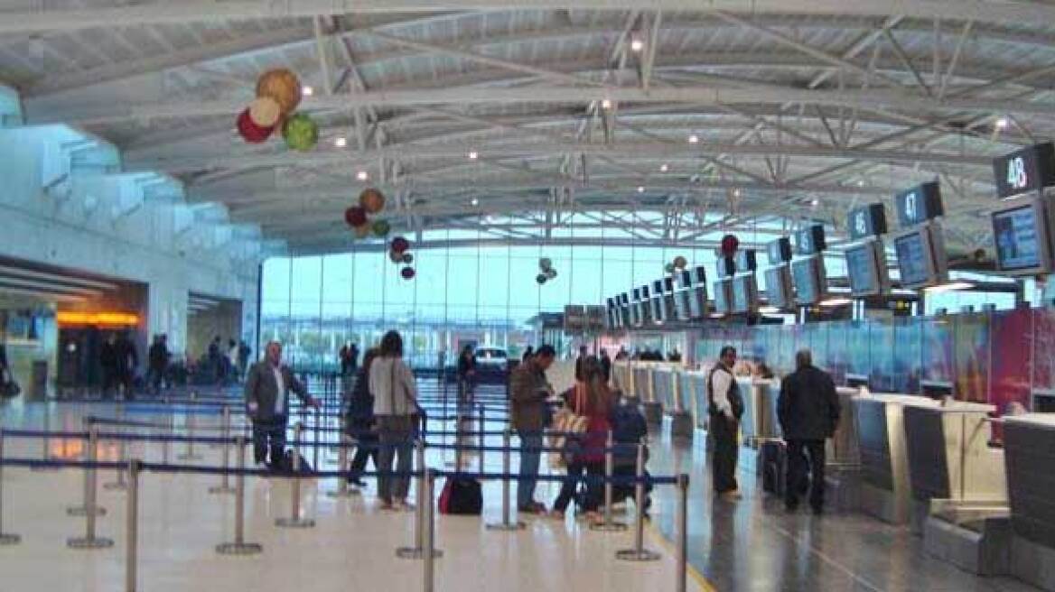 Tourists wanting to go north turned away at Larnaca airport