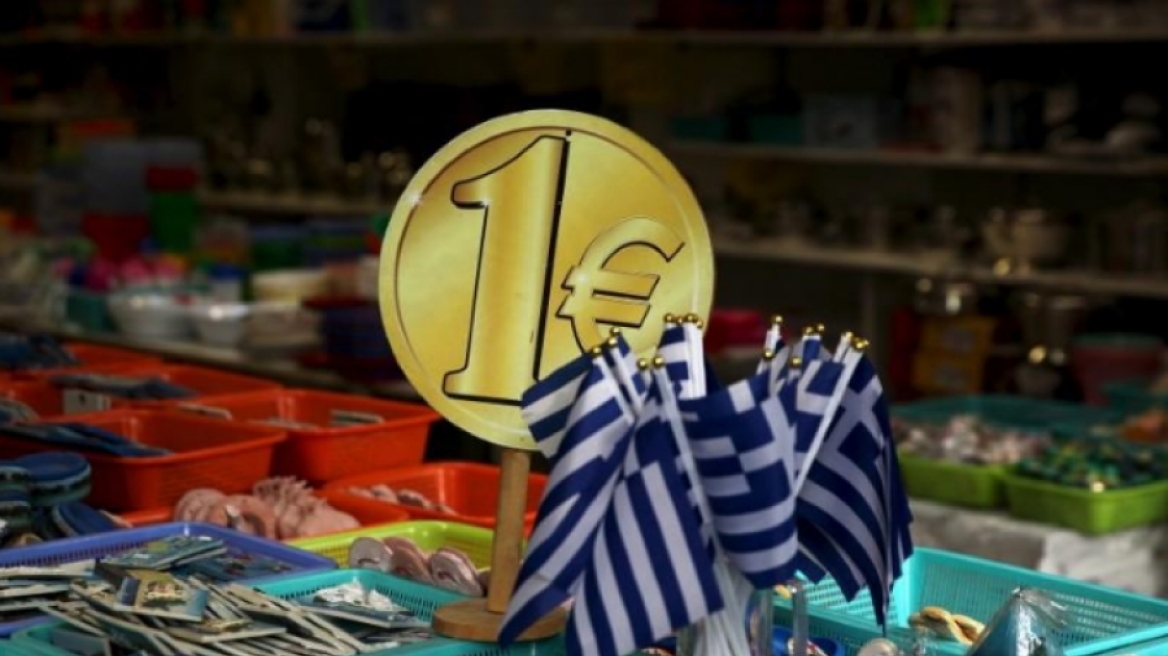 Reuters: Swap ομολόγων και κεφαλαιακό «μαξιλάρι» 14 δισ. ευρώ σχεδιάζει η Αθήνα