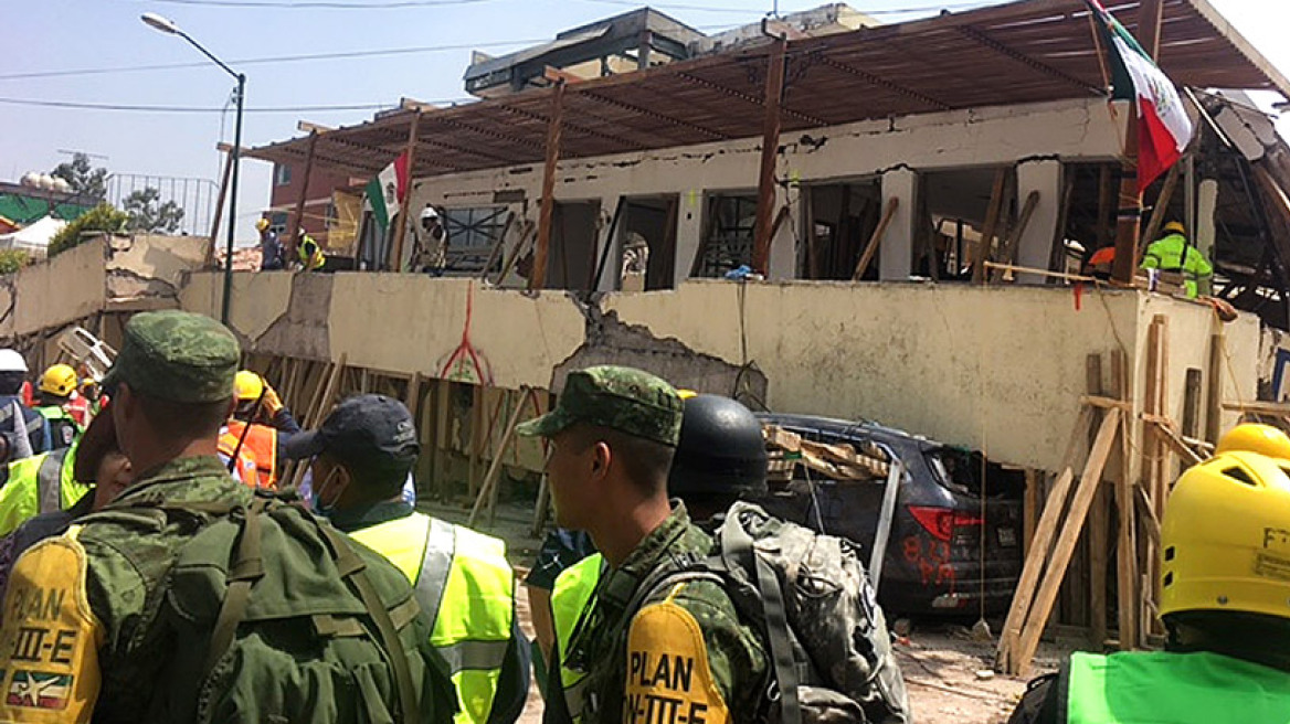 Ανθρώπινες τραγωδίες στο Μεξικό: Η εκκλησία που κατέρρευσε, το σχολείο «Ground Zero»