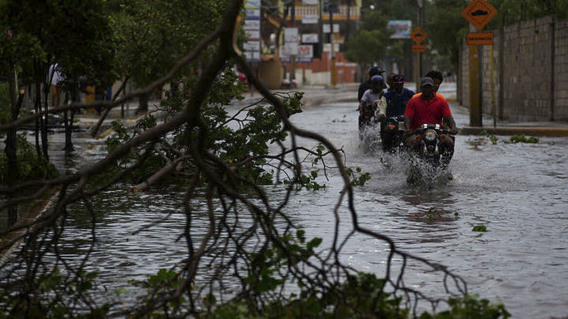 Τυφώνας «Μαρία»:  «Αφανίστηκε» το Πουέρτο Ρίκο - Μπορεί να μείνει ως 6 μήνες χωρίς ρεύμα!