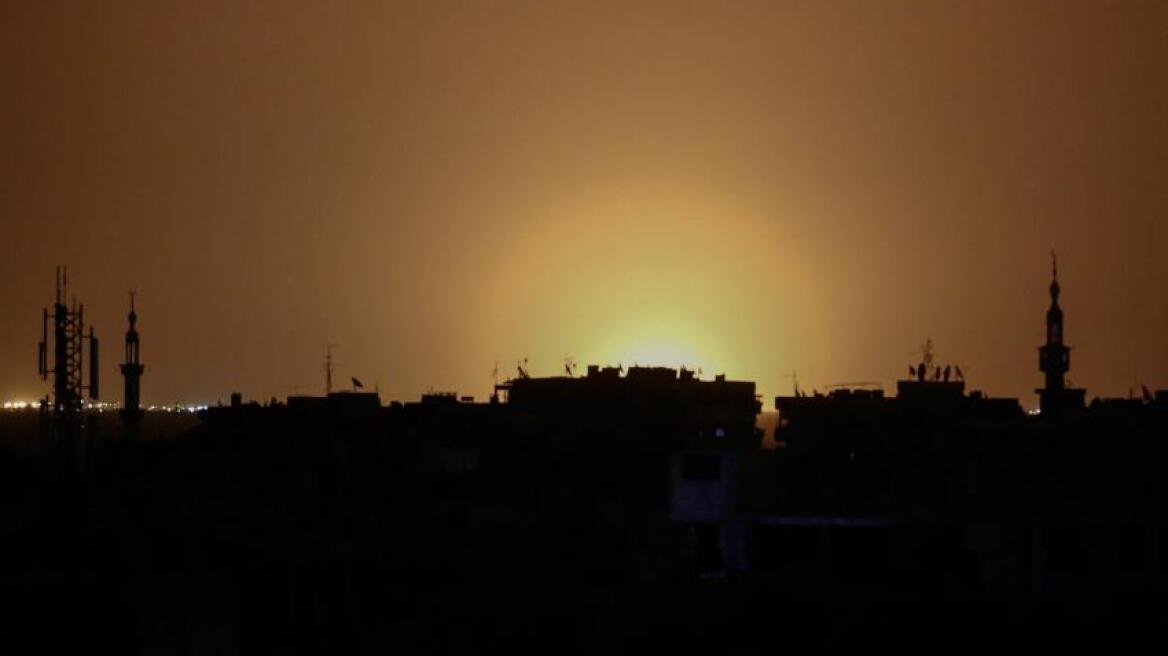 Συρία: Το Ισραήλ βομβάρδισε αποθήκη της Χεσμπολάχ δίπλα στο αεροδρόμιο της Δαμασκού