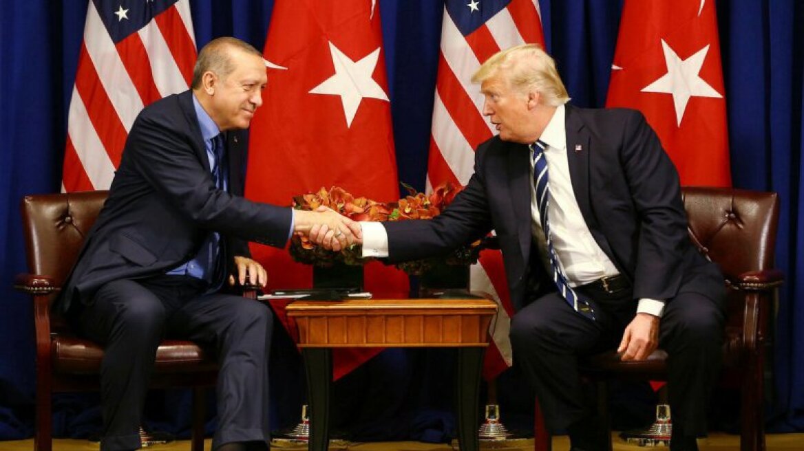 «Ο Ερντογάν έχει γίνει φίλος μου», είπε δημόσια ο Τραμπ, αλλά τα προβλήματα παραμένουν άλυτα