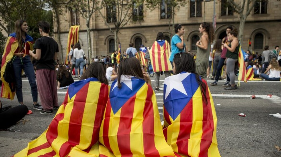 Ανεξαρτησία ή... Ισπανία: Η Καταλονία στους δρόμους