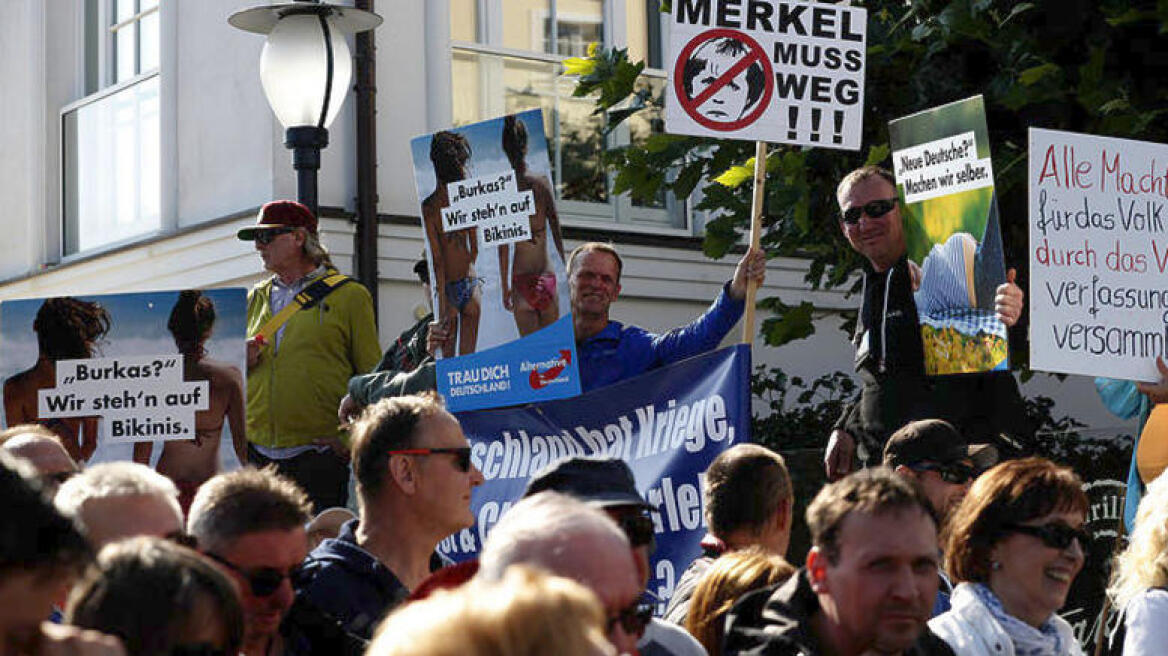 Γερμανικός Τύπος: Ντροπή για τη Γερμανία η είσοδος ακροδεξιών στη βουλή