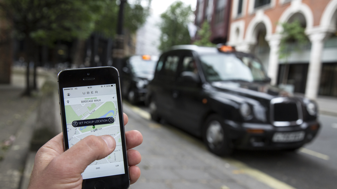 Πάνω από 600.000 Λονδρέζοι ζητούν να μείνει η Uber στην πόλη