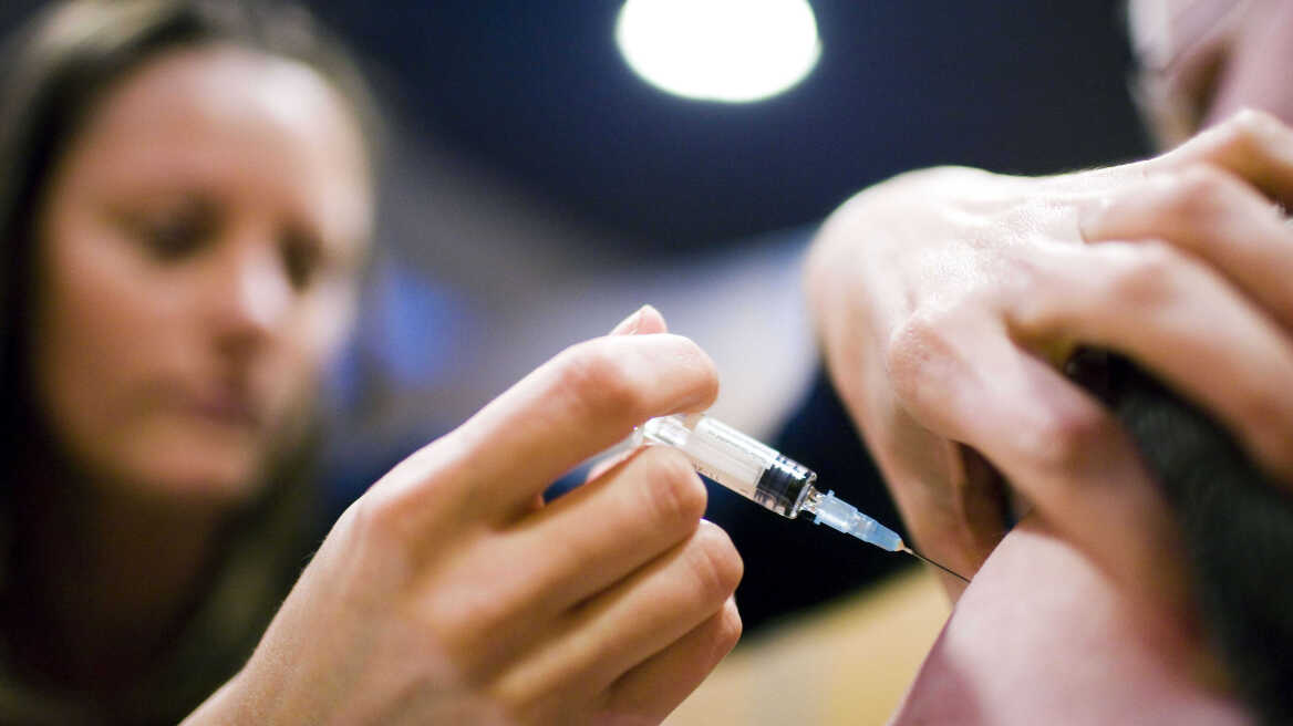Το υπουργείο Υγείας παραδέχεται έλλειψη εμβολίων για την ιλαρά