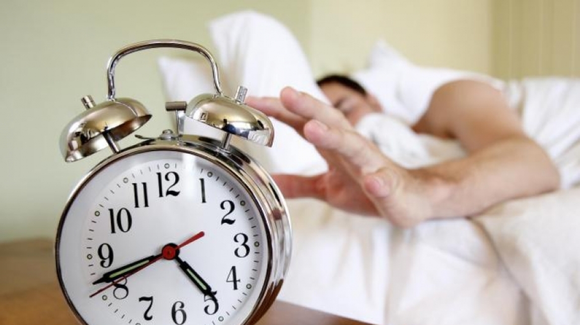 Γιατί η αναβολή στο ξυπνητήρι κάνει κακό στην υγεία μας