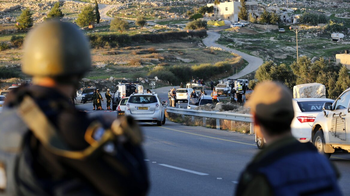Παλαιστίνιος σκότωσε τρεις Ισραηλινούς έξω από την Ιερουσαλήμ 
