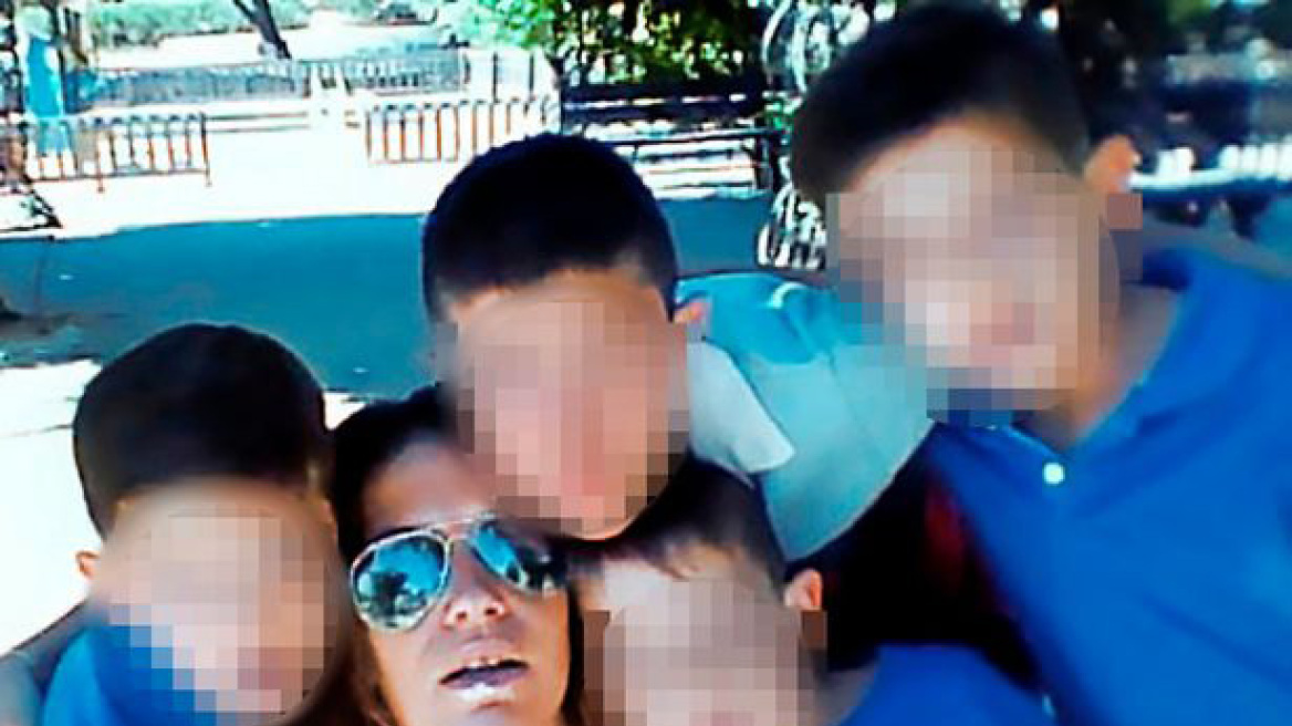 Τέσσερα παιδιά ζούσαν με τη νεκρή τους μητέρα νομίζοντας ότι κοιμάται