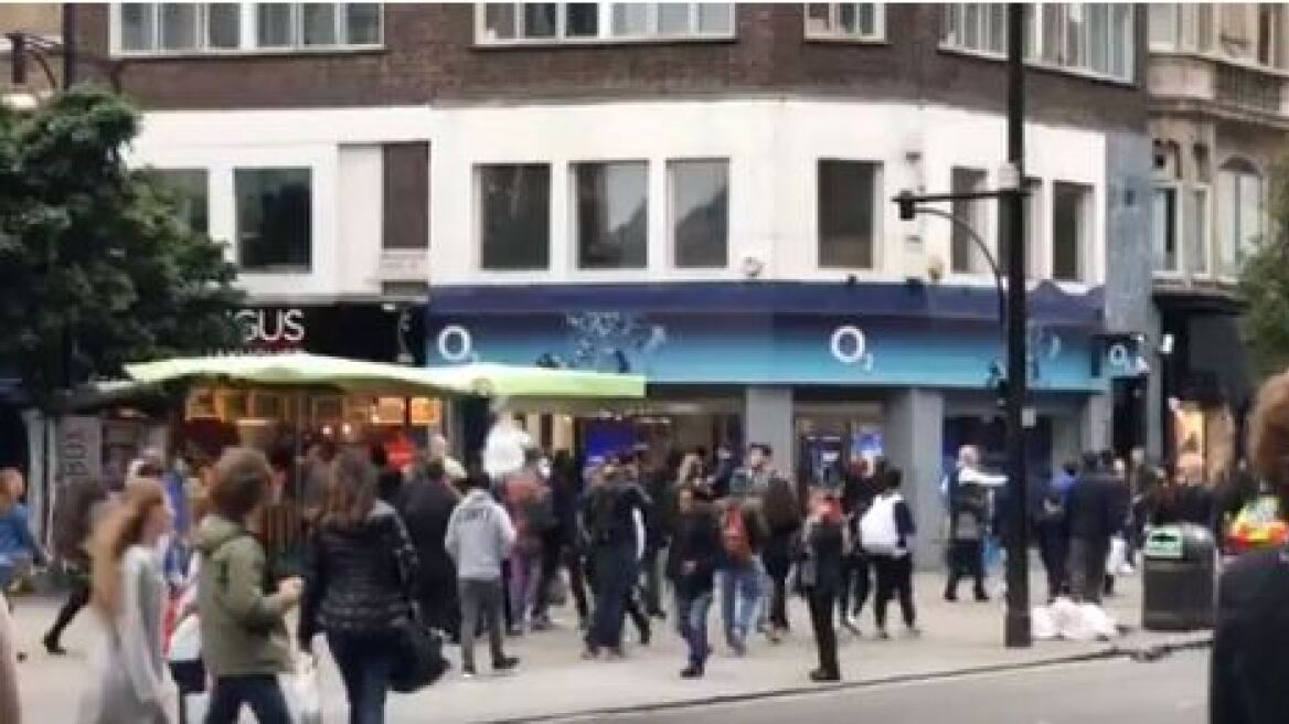 Λονδίνο: Άνδρας απειλούσε με μαχαίρι τους περαστικούς στην Oxford Street