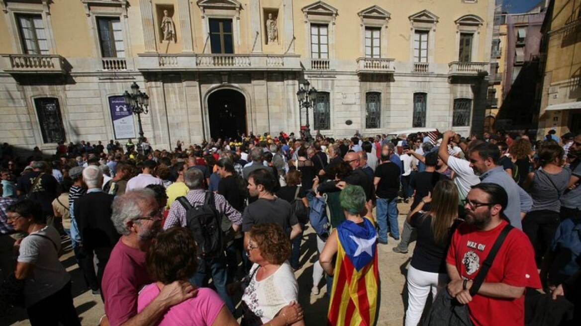 Καταλονία: Χιλιάδες διαδηλωτές κατά της αστυνομικής βίας