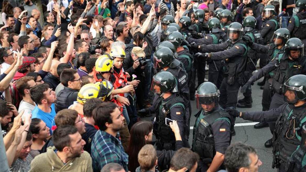 Οργανώσεις υπέρ της ανεξαρτησίας καλούν σε γενική απεργία την Τρίτη στην Καταλονία