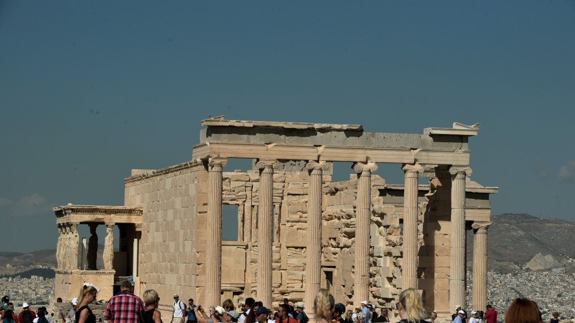 Ένα εκατομμύριο Αμερικανοί τουρίστες έκαναν διακοπές στην Ελλάδα το 2017