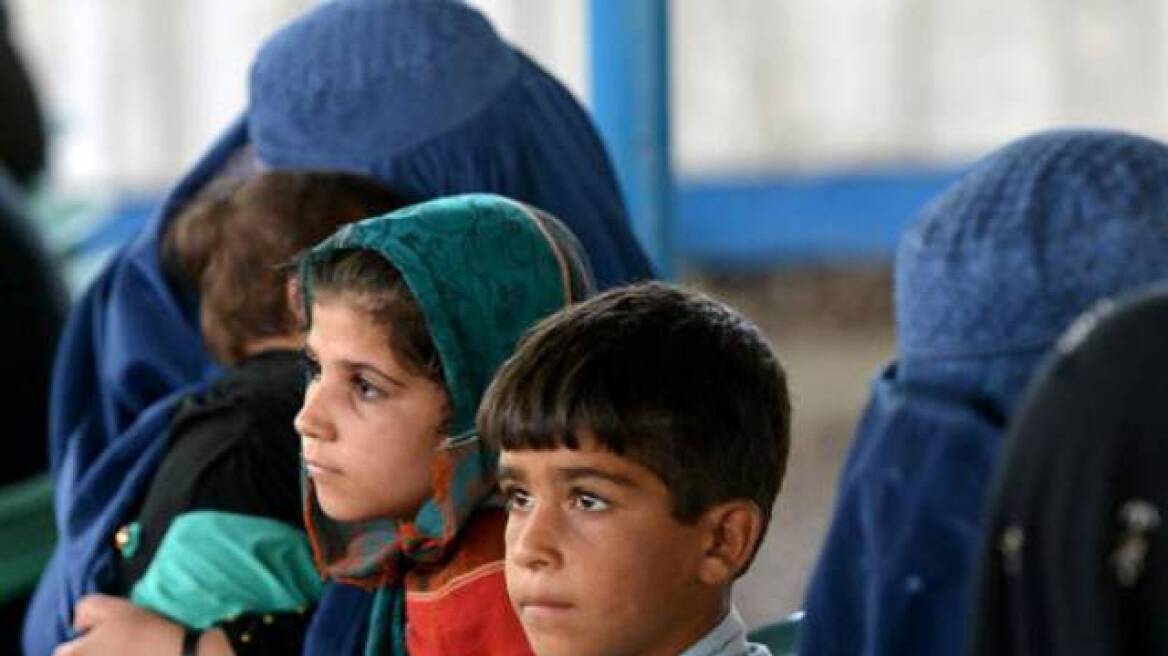 Η Ευρώπη στέλνει πίσω στη χώρα τους 10.000 Αφγανούς παρά τους κινδύνους για τη ζωή τους
