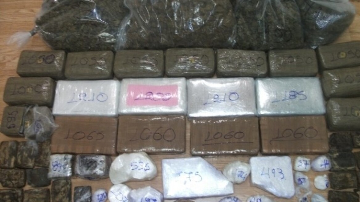  Εξαρθρώθηκε οργάνωση διακίνησης ναρκωτικών - Κατασχέθηκαν  366 κιλά κάνναβης! 