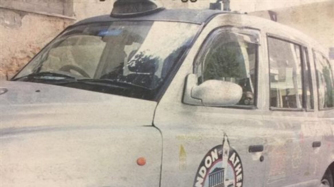 Fake Taxi: To... ροζ ταξί των οργίων που κυκλοφορεί στην Αθήνα 