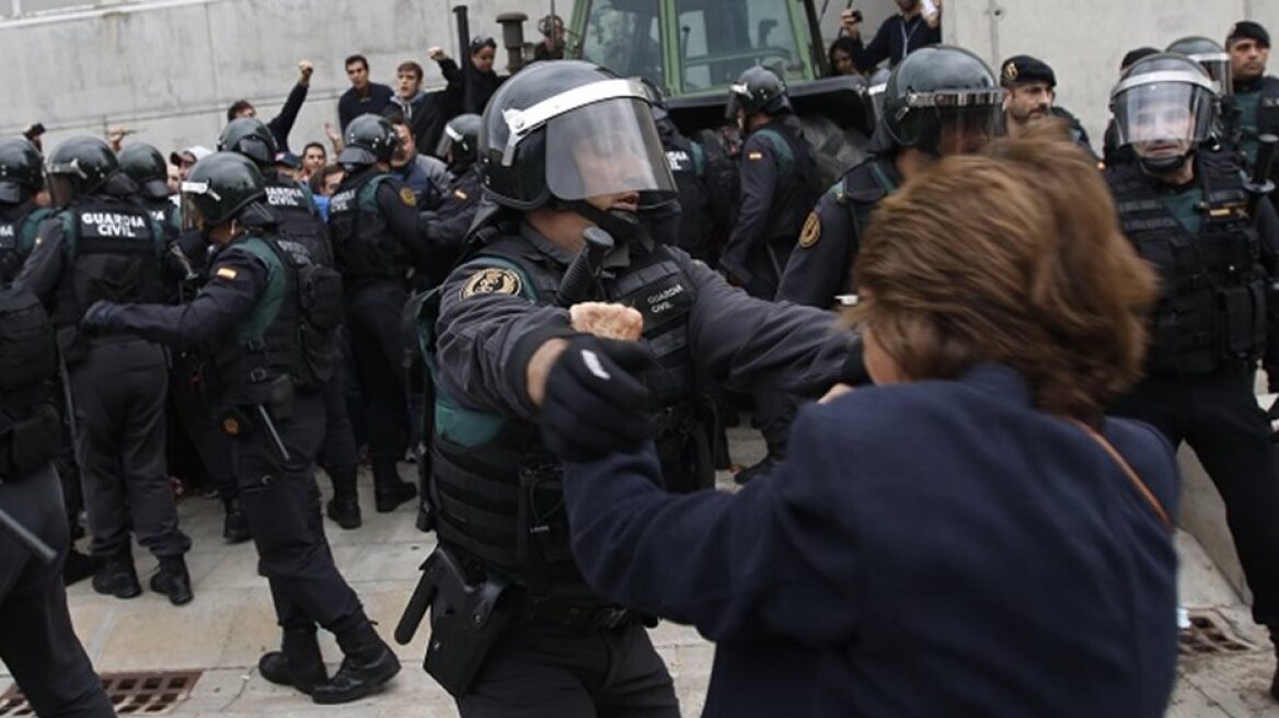 Συγγνώμη για την αστυνομική βία στην Καταλονία ζήτησε ο εκπρόσωπος της Ισπανίας