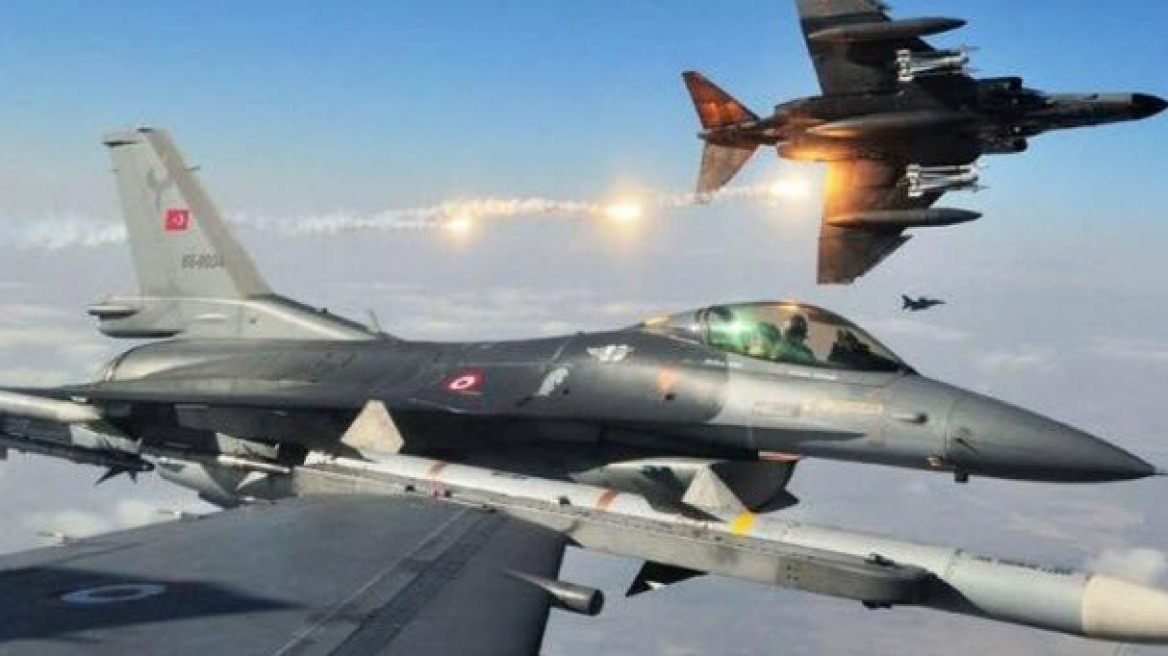 30 Turkish violations of the Greek airspace by 2 spy planes!