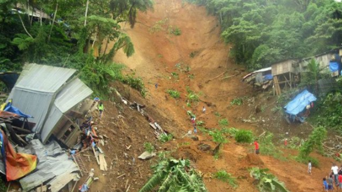 Βιετνάμ: 37 νεκροί, 40 αγνοούμενοι εξαιτίας πλημμυρών και κατολισθήσεων