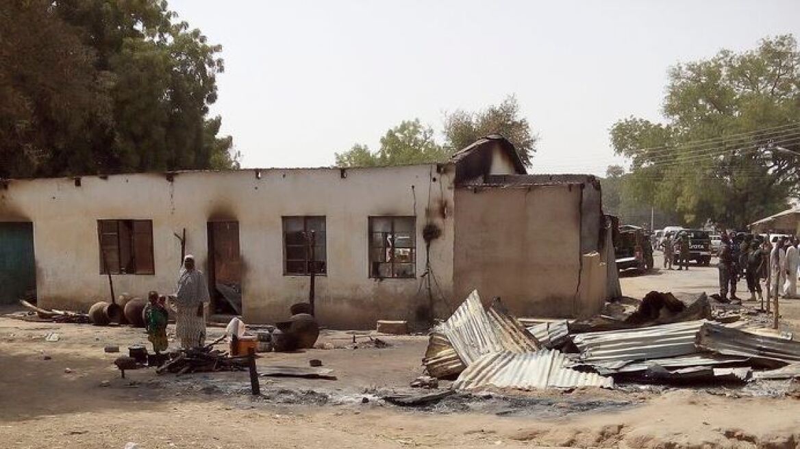 Νιγηρία: Πέντε νεκροί σε επίθεση βομβιστή-καμικάζι 