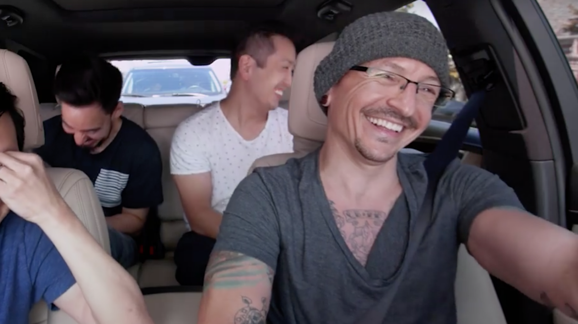 Βίντεο: Ο  τραγουδιστής των Linkin Park χαμογελάστος σε Carpool Karaoke έξι ημέρες πριν την αυτοκτονία του
