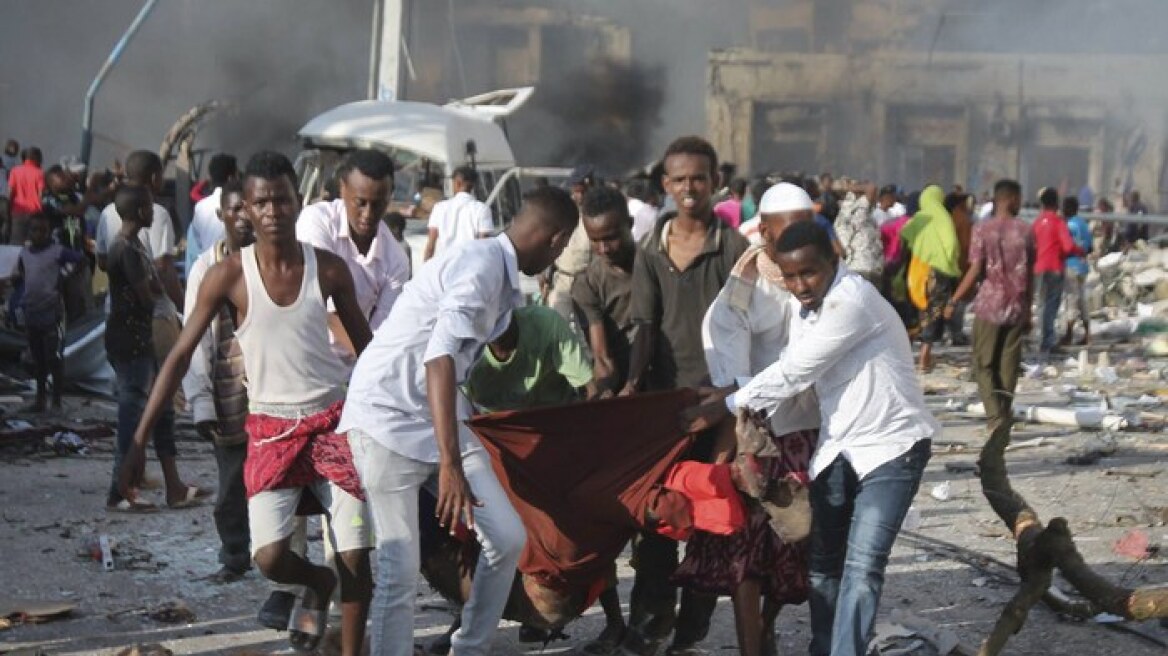Σομαλία: «Χάος» με τον αριθμό των θυμάτων - Ξεπερνούν τους 200 οι νεκροί 