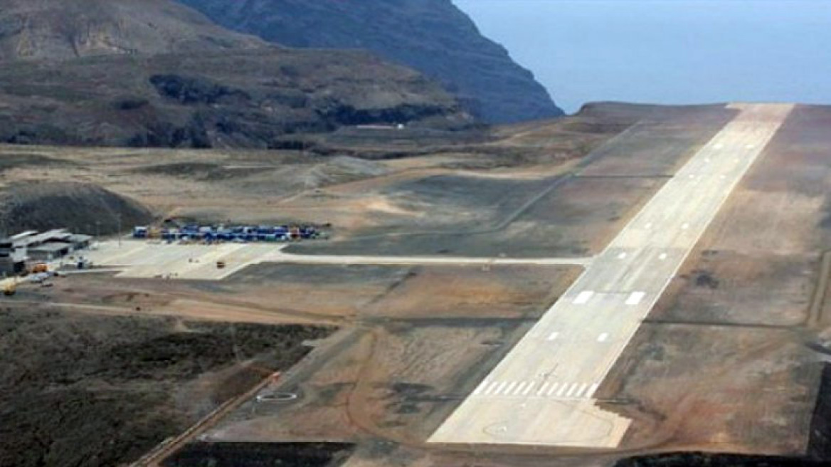Προσγειώθηκε η πρώτη πτήση στο «πιο άχρηστο αεροδρόμιο του κόσμου» 