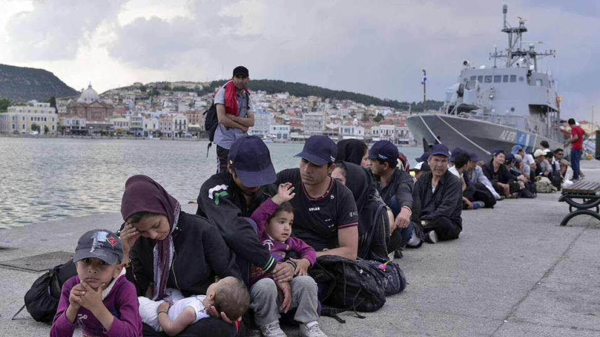 Chaos in the Greek islands: 2000 illegal immigrants arrived in 15 days!