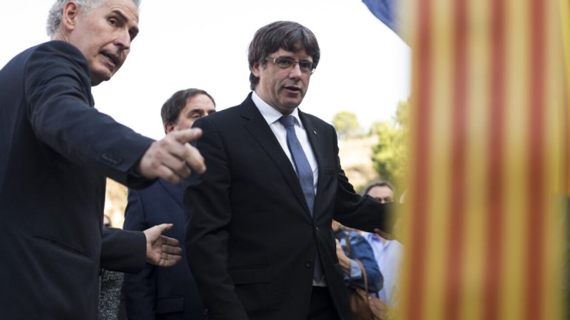 Όπισθεν ολοταχώς από τον Πουτζδεμόντ για την ανεξαρτησία της Καταλονίας: Ζητά δίμηνες διαπραγματεύσεις