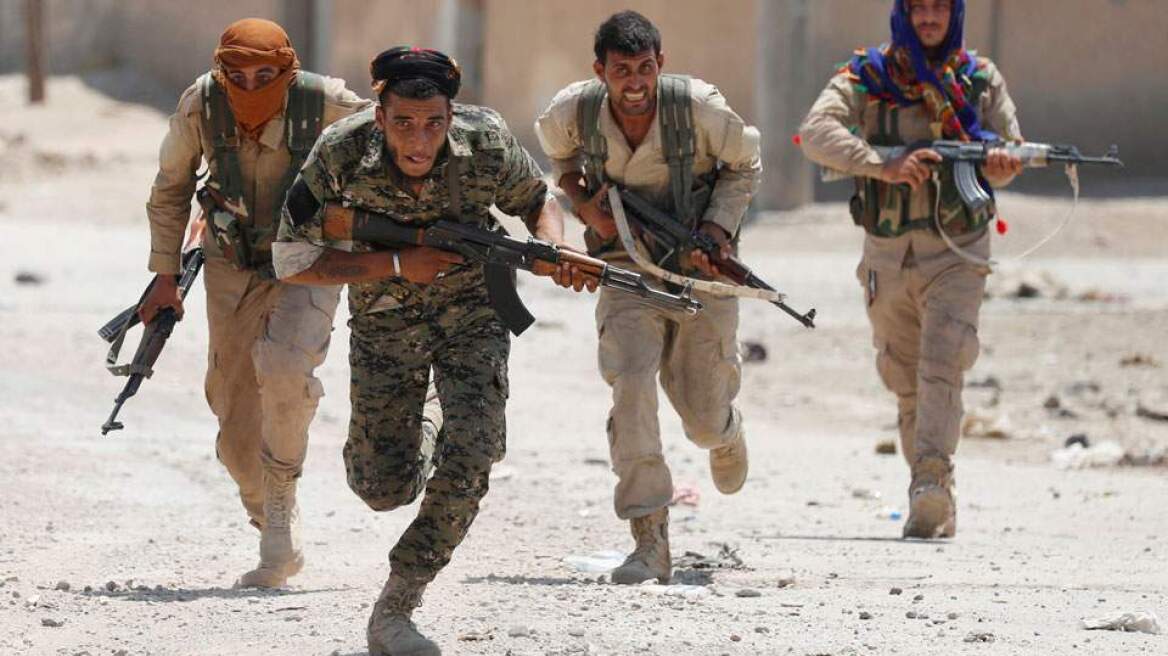 Ιράκ: Σκληρές μάχες του στρατού με μαχητές Πεσμεργκά νότια του Κιρκούκ