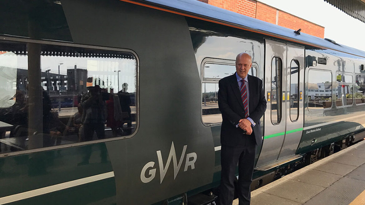 Βρετανία: Χάος όταν χάλασε τρένο υψηλής ταχύτητας που μετέφερε τον... υπουργό Μεταφορών!